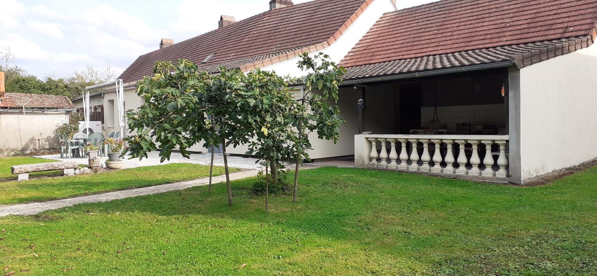 Maison Du Lac Autun ภายนอก รูปภาพ